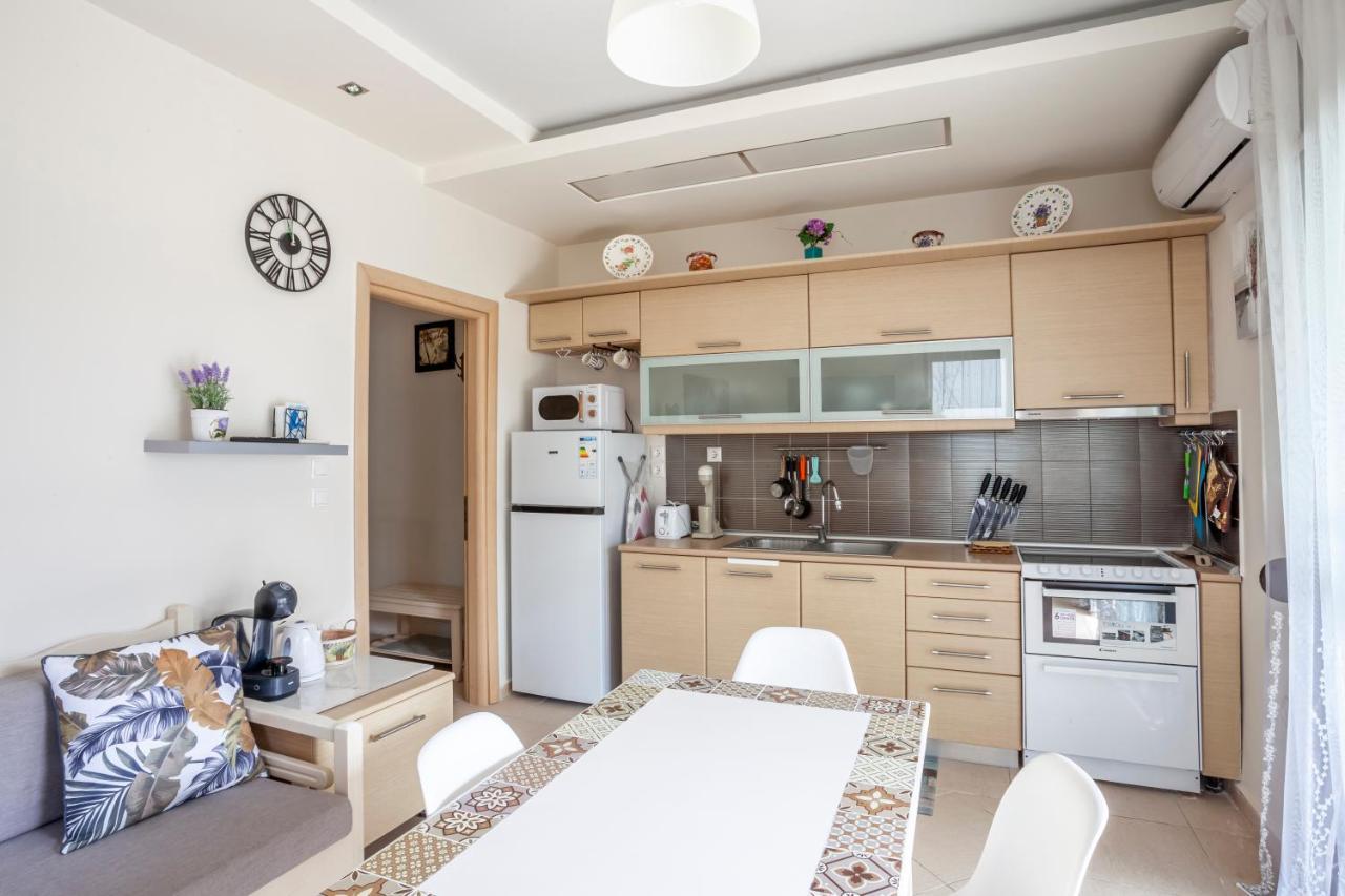 Sea Side Home Valentina Ханиоти Екстериор снимка
