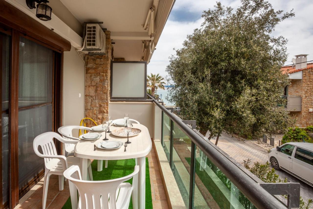 Sea Side Home Valentina Ханиоти Екстериор снимка