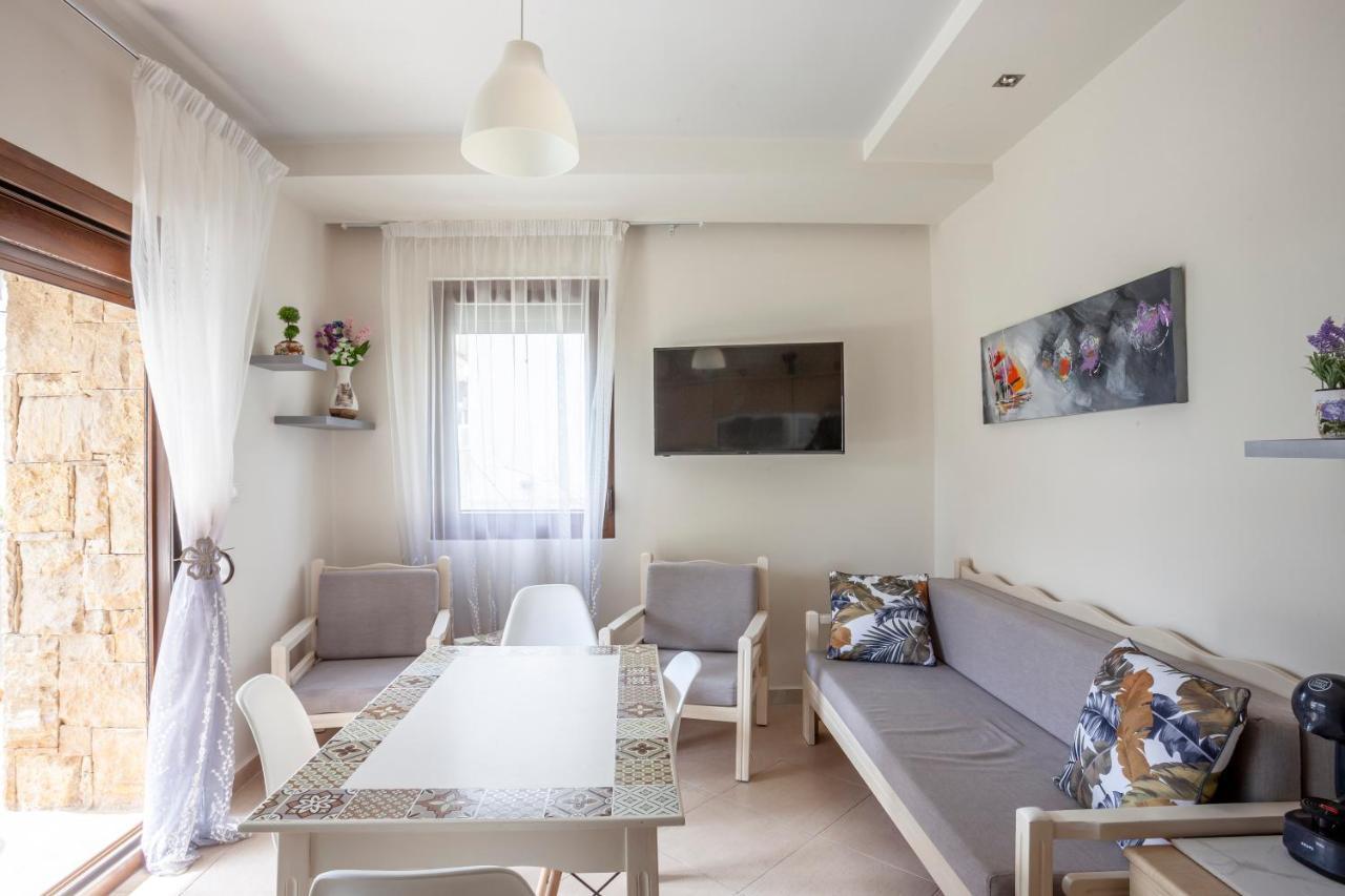 Sea Side Home Valentina Ханиоти Екстериор снимка